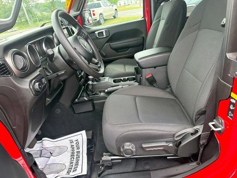 Used 2023 Jeep Wrangler Sport AWD/4WD image 13