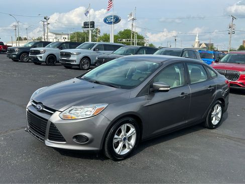 Used 2014 Ford Focus SE image 2