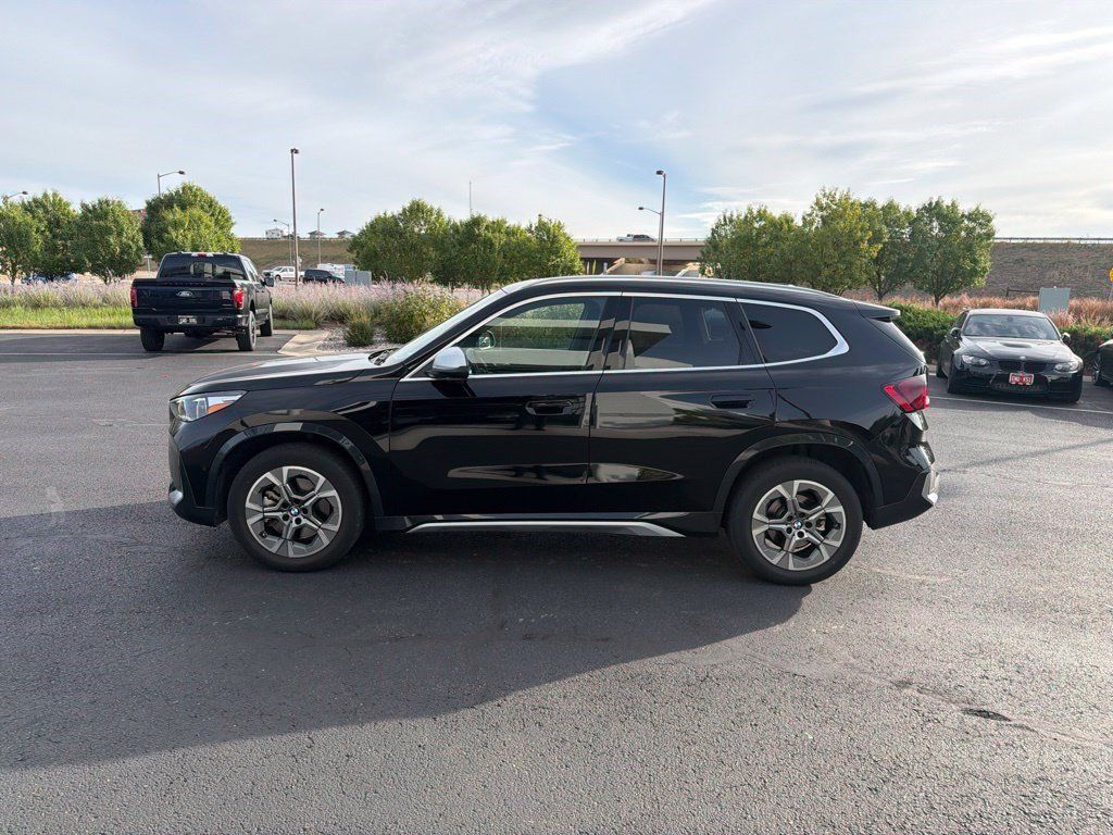 Used 2024 BMW X1 xDrive28i w/ Convenience Package AWD/4WD image 2