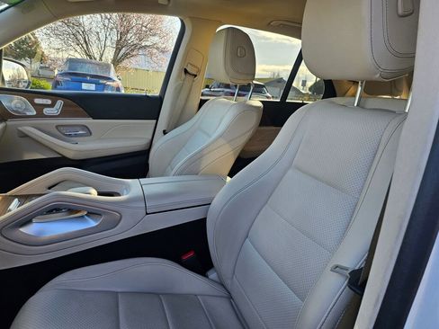 Used 2023 Mercedes-Benz GLE 350 4MATIC image 25