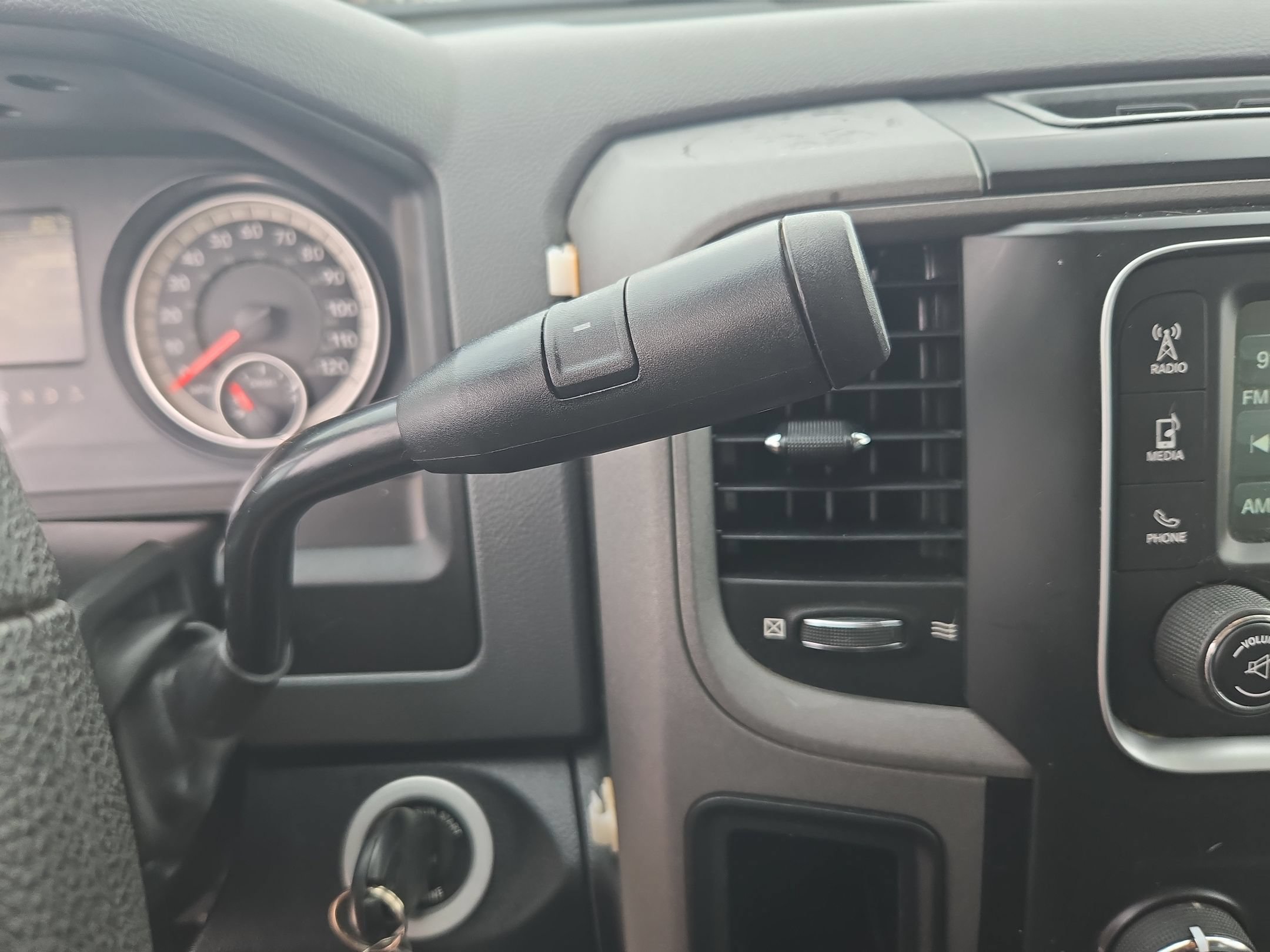 Used 2016 RAM 3500 Tradesman w/ Chrome Appearance Group AWD/4WD image 18