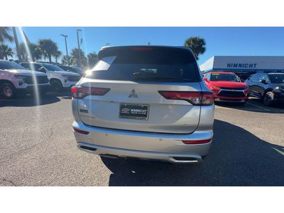 Used 2024 Mitsubishi Outlander SE