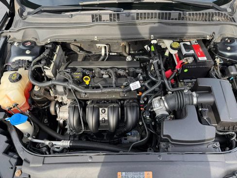 Used 2014 Ford Fusion S FWD image 20