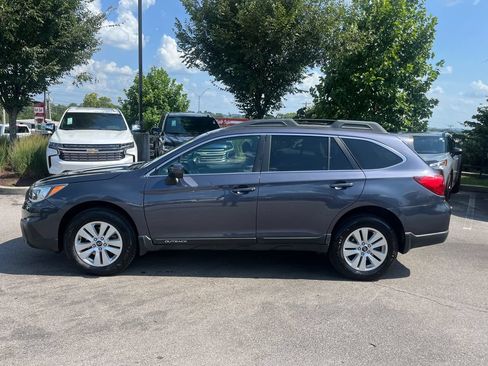 Used 2015 Subaru Outback 2.5i Premium AWD/4WD image 4