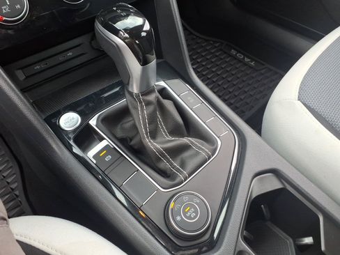 Certified 2025 Volkswagen Taos S AWD/4WD image 24