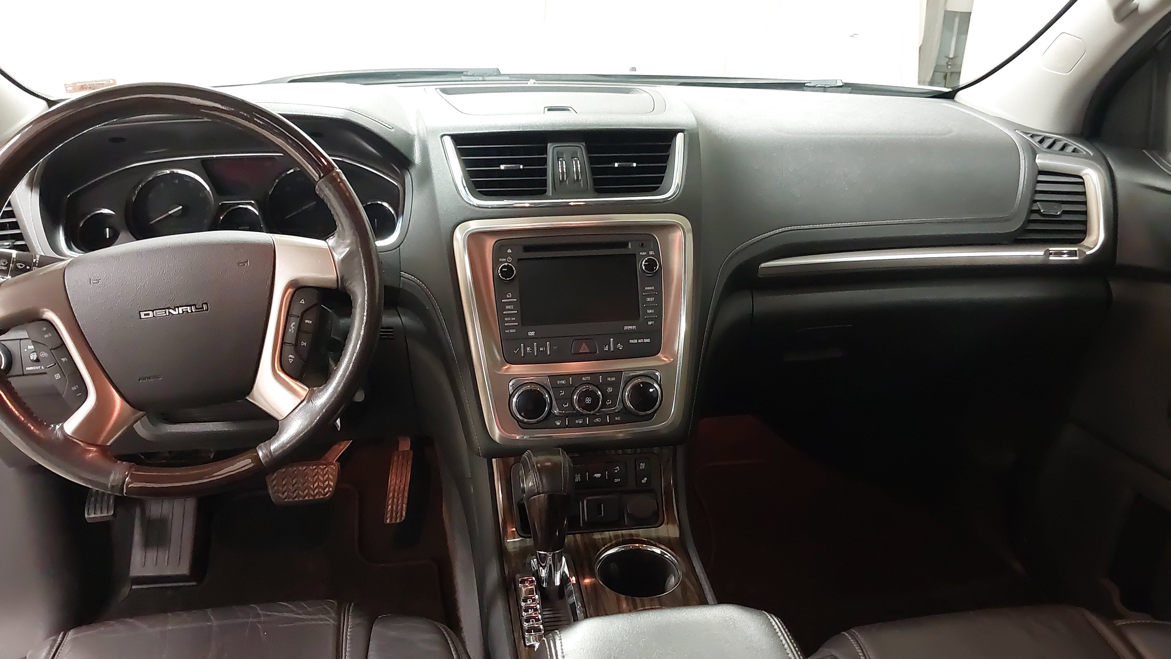 Used 2015 GMC Acadia Denali AWD/4WD image 26
