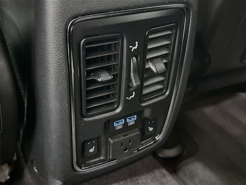 Used 2017 Jeep Grand Cherokee SRT AWD/4WD image 29