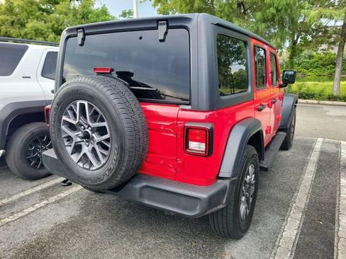 Used 2020 Jeep Wrangler Unlimited Sport S AWD/4WD image 3