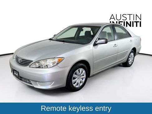 Used 2005 Toyota Camry FWD image 3