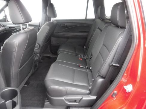 Used 2023 Honda Passport EX-L image 38