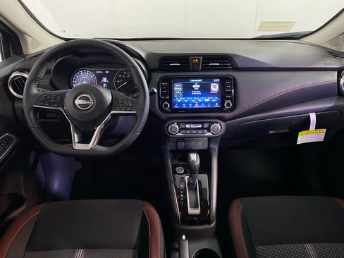 New 2025 Nissan Versa SR w/ Trunk Package FWD image 19