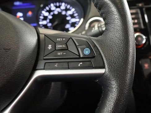 Used 2020 Nissan Rogue SL w/ Premium Package image 19