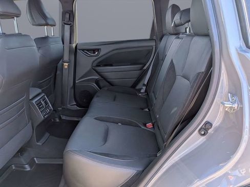 Used 2025 Subaru Forester Touring AWD/4WD image 14
