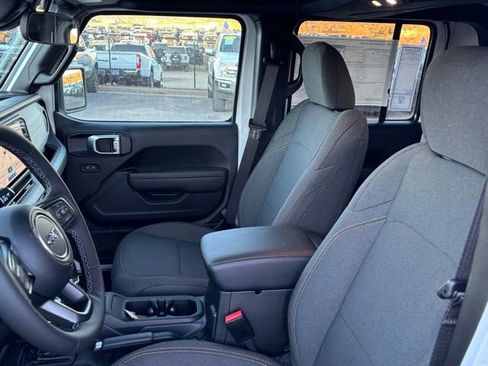 New 2026 Jeep Gladiator Willys image 12