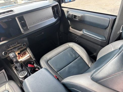 Used 2022 Ford Bronco Outer Banks image 15
