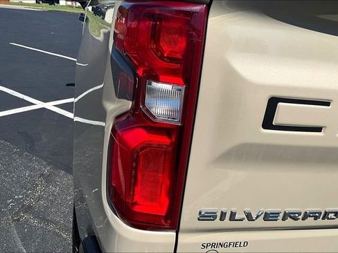 Used 2022 Chevrolet Silverado 1500 LT Trail Boss w/ Protection Package AWD/4WD image 23