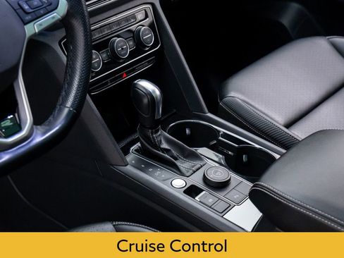 Used 2022 Volkswagen Atlas Cross Sport SEL R-Line image 12