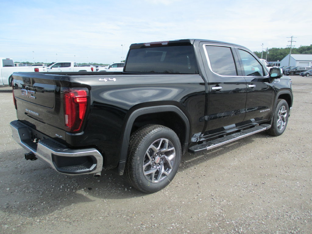 New 2026 GMC Sierra 1500 SLT w/ SLT Premium Package AWD/4WD image 5