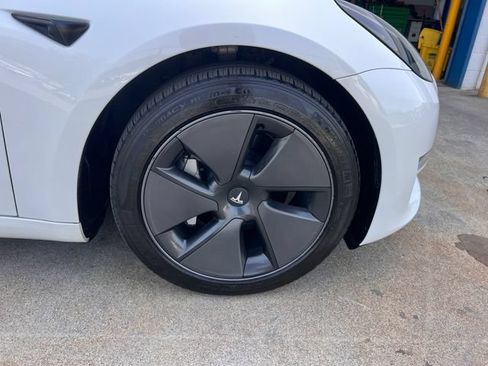 Used 2023 Tesla Model 3 Standard Range RWD image 37