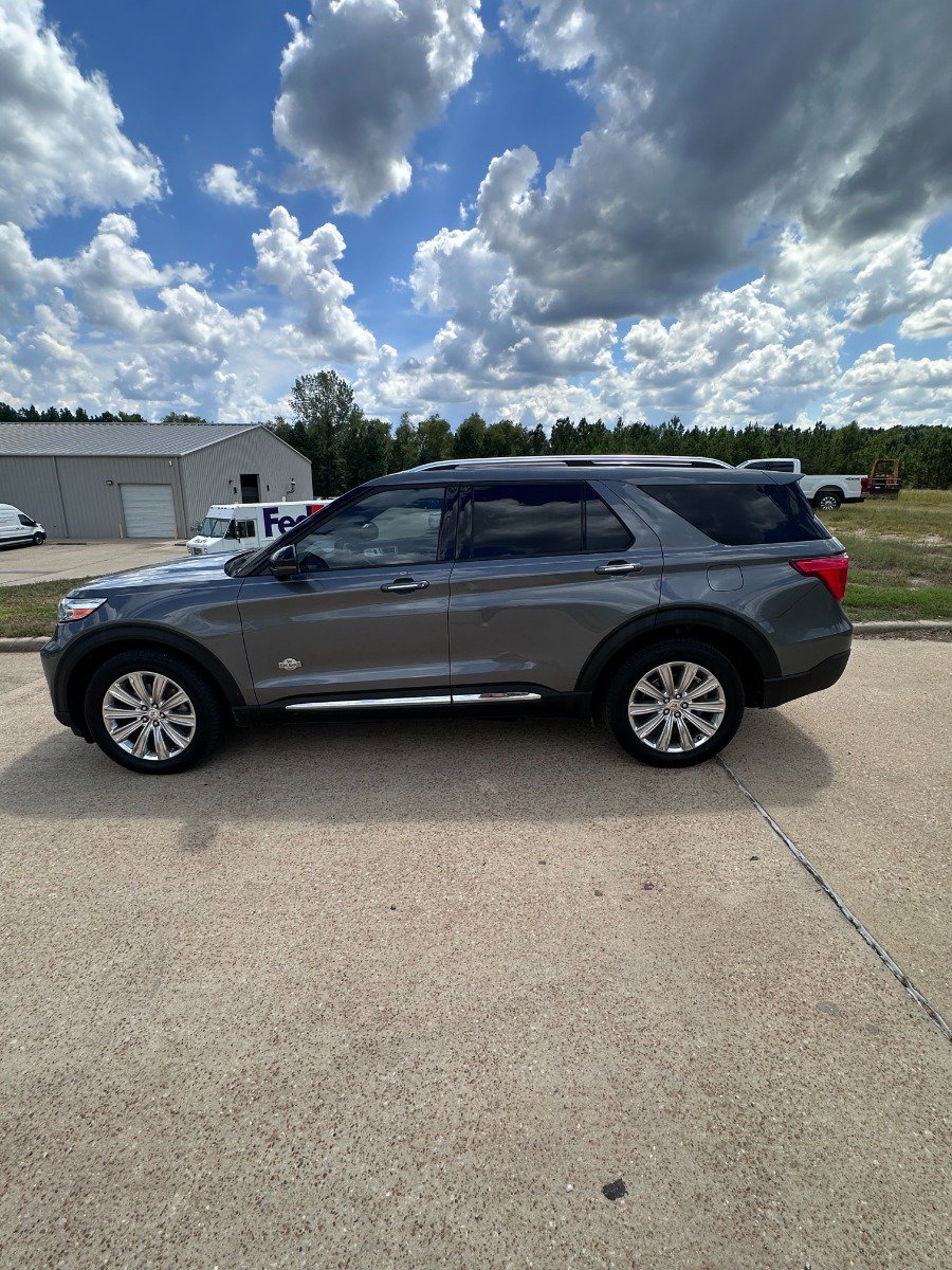 Used 2023 Ford Explorer King Ranch w/ Technology Package AWD/4WD image 2