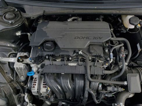 Used 2025 Kia K4 LXS image 11