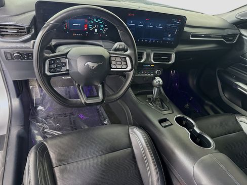 Used 2024 Ford Mustang Premium image 17