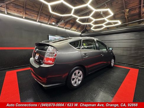 Used 2009 Toyota Prius FWD image 3