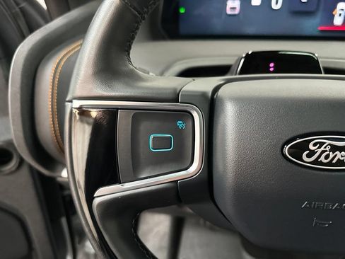 Used 2025 Ford Expedition Tremor AWD/4WD image 14