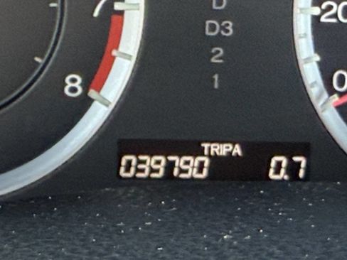 Used 2011 Honda Accord EX-L image 29