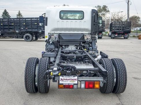 New 2025 Chevrolet Low Cab Forward 4500 XD image 4