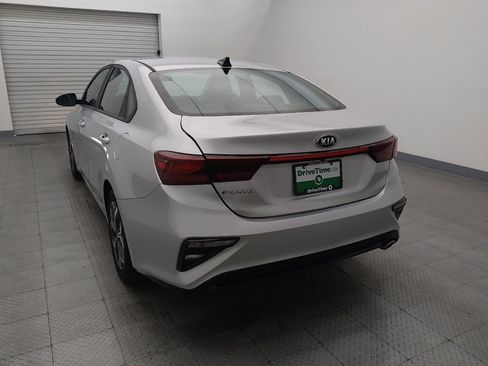 Used 2019 Kia Forte LXS FWD image 6