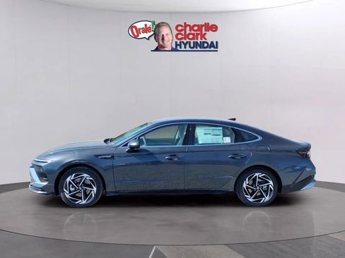 New 2026 Hyundai Sonata SEL image 2