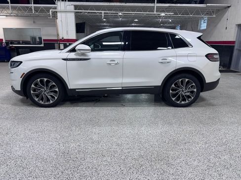 Used 2022 Lincoln Nautilus Reserve AWD/4WD image 6