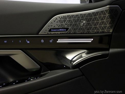 Used 2026 BMW 530i xDrive w/ M Sport Package image 26