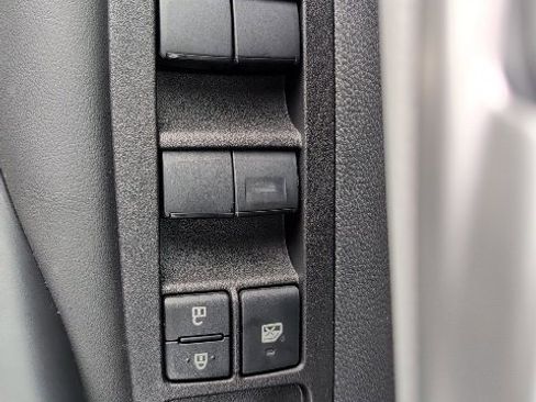 New 2025 Toyota Corolla SE image 13