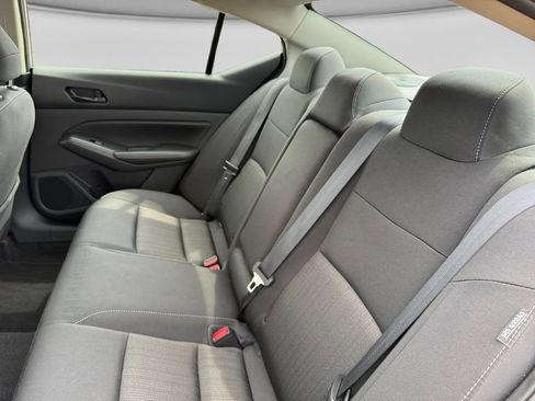 Used 2024 Nissan Altima 2.5 SV FWD image 35