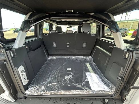 New 2026 Ford Bronco Raptor w/ Interior Carbon Fiber Pack AWD/4WD image 21