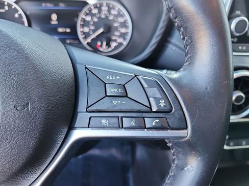 Used 2020 Nissan Sentra SV w/ Lighting Package image 24