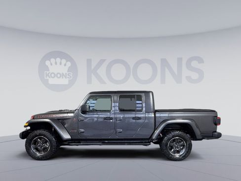 Used 2021 Jeep Gladiator Rubicon AWD/4WD image 2