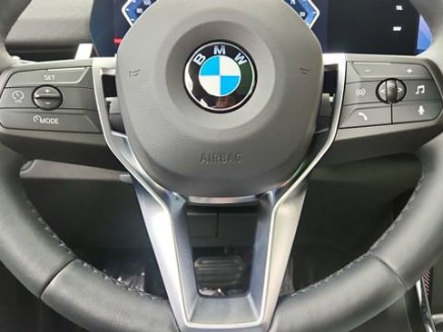 Used 2025 BMW X2 xDrive28i image 40