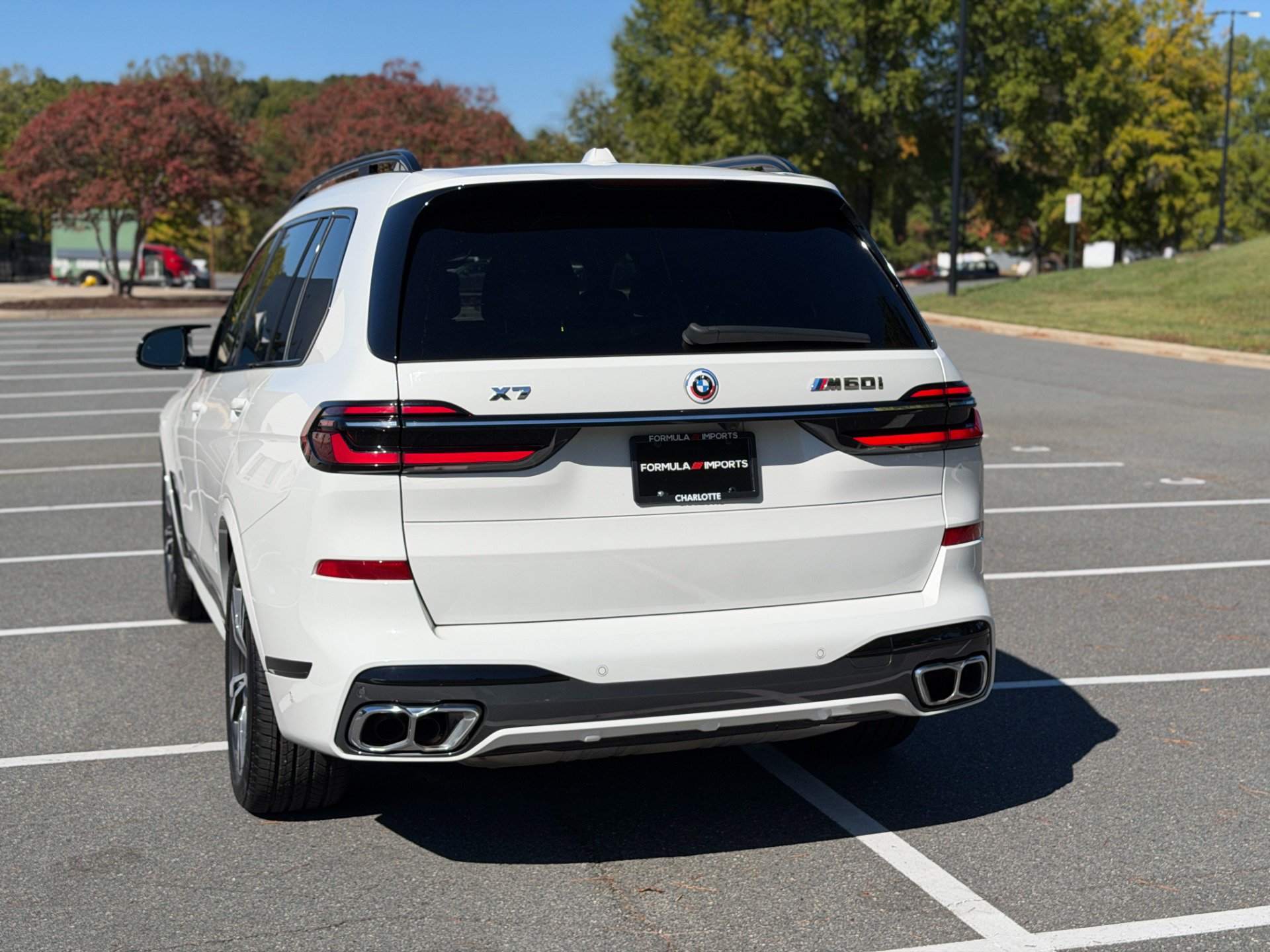 Used 2023 BMW X7 M60i AWD/4WD image 9