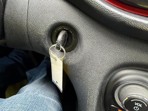 Used 2014 Dodge Dart SXT image 30