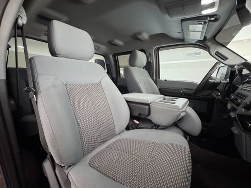 Used 2015 Ford F250 XLT w/ FX4 Off-Road Package AWD/4WD image 26