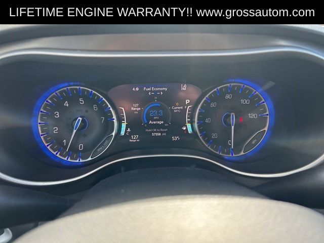 Used 2024 Chrysler Pacifica Touring-L FWD image 20