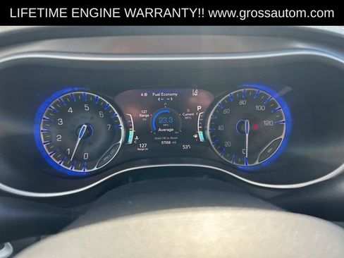 Used 2024 Chrysler Pacifica Touring-L FWD image 20