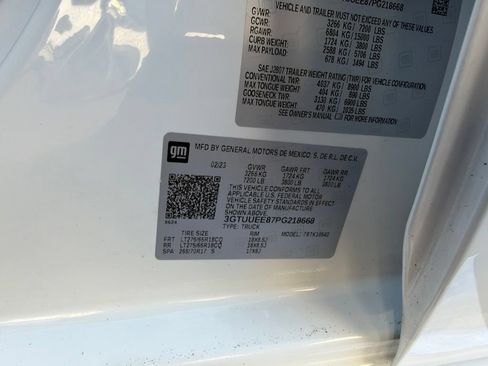 Used 2023 GMC Sierra 1500 AT4 w/ Technology Package AWD/4WD image 19