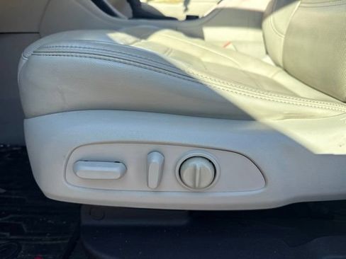 Used 2018 GMC Acadia Denali w/ Technology Package FWD image 13