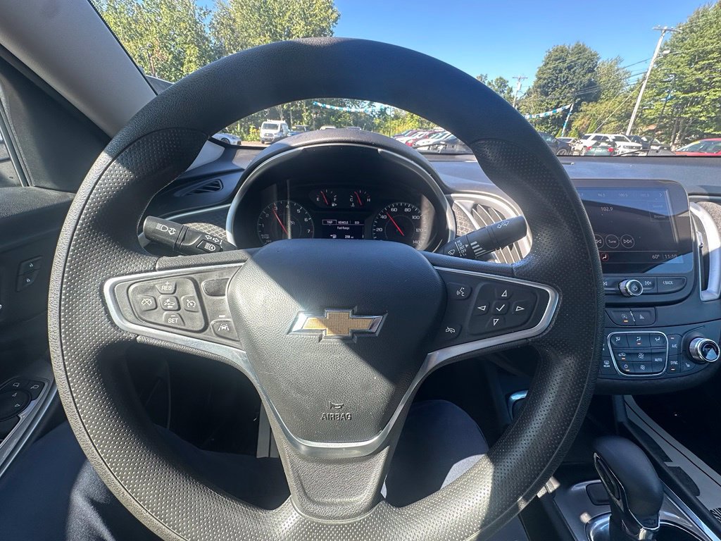Used 2023 Chevrolet Malibu LT FWD image 16