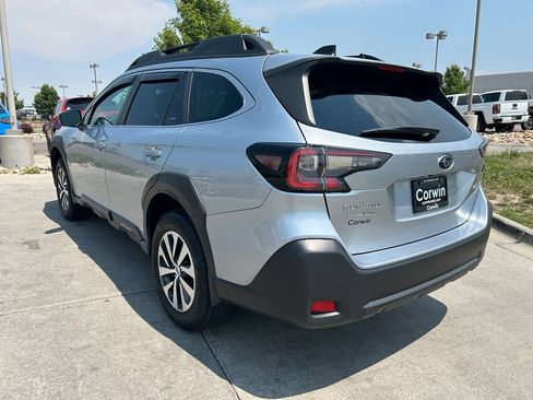 Used 2024 Subaru Outback Premium AWD/4WD image 20