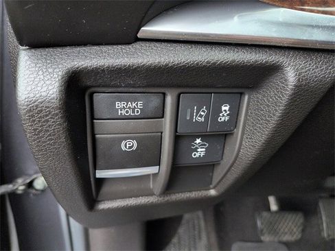 Used 2020 Acura MDX SH-AWD image 19